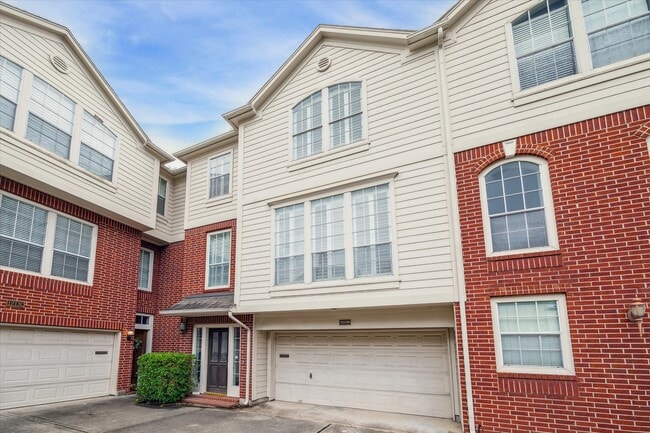 Building Photo - 1213 Oneil St Unit B