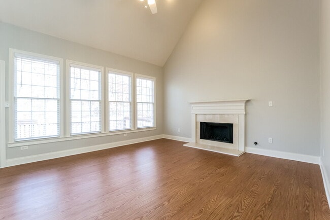 Photo - 5685 Eagles Watch