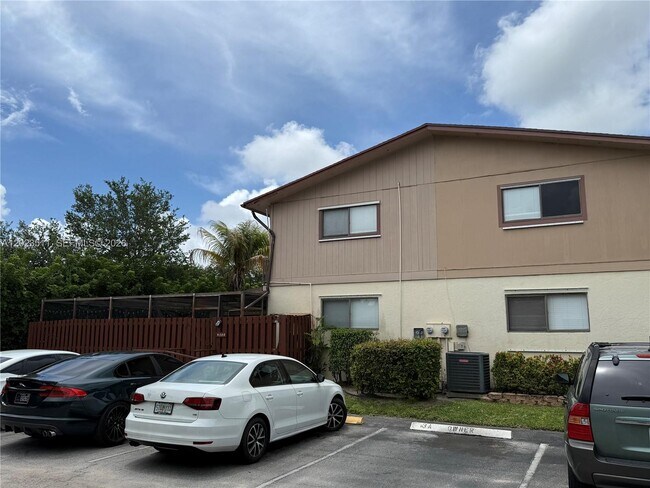 Photo - 4300 Landar Dr