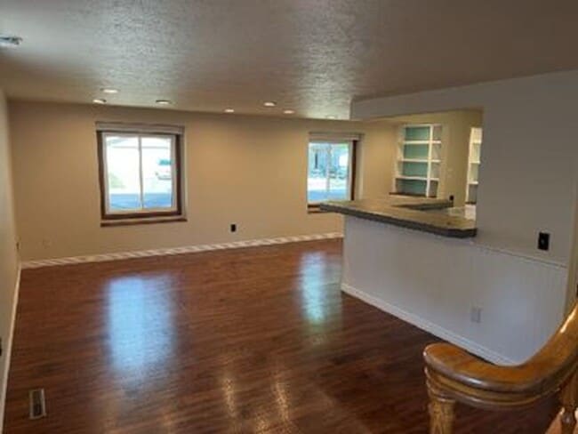 Photo - 3 Bed 2.5 Bath Single-Family Home on Cul-De-Sac w/ Large Fenced Backyard, Garage