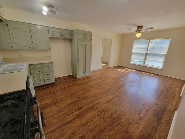 3 bed in Bethany ready for new tenant! - 3 bed in Bethany ready for new tenant! House