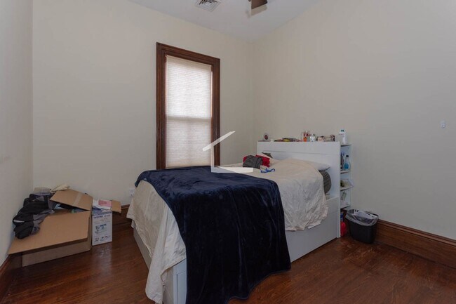 Photo - 8 Worthington St