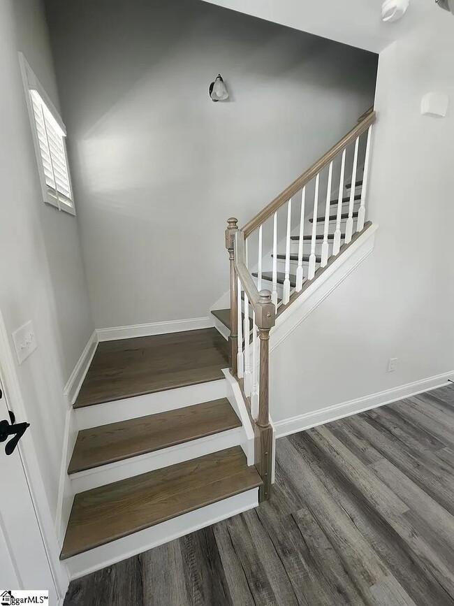 Photo - 29 Snowmill Rd