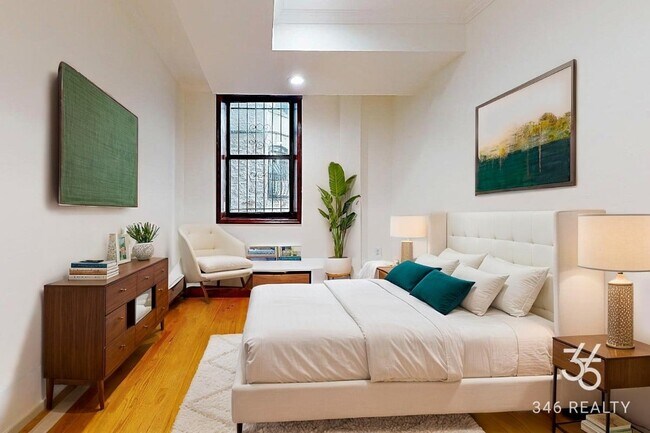 Photo - West 115th Street Unit B1