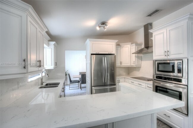 Photo - 15831 SW 139th Pl