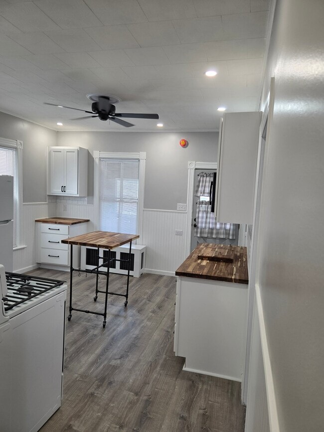 Photo - 58 Rensselaer Ave Unit First Floor