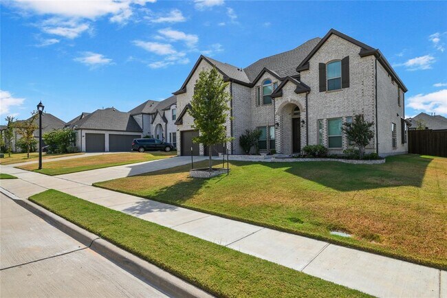 Photo - 1611 McMaster Ln