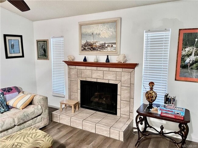 801 N Country Club Dr