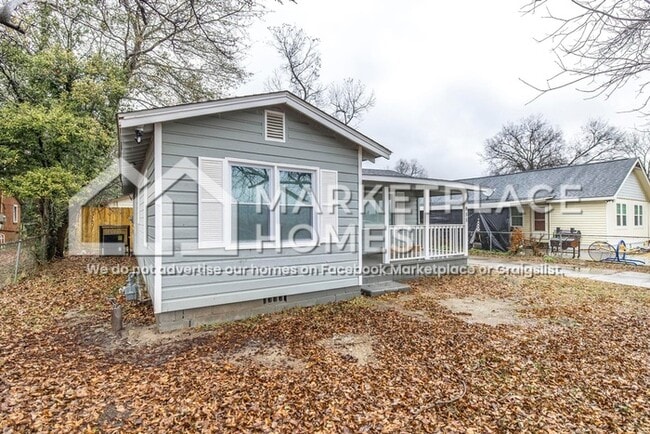 Photo - 955 Putnam St