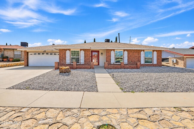 Photo - 1509 Finsterwald Pl