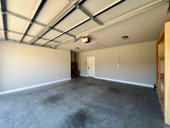 Photo - 9741 Meadow Creek Dr
