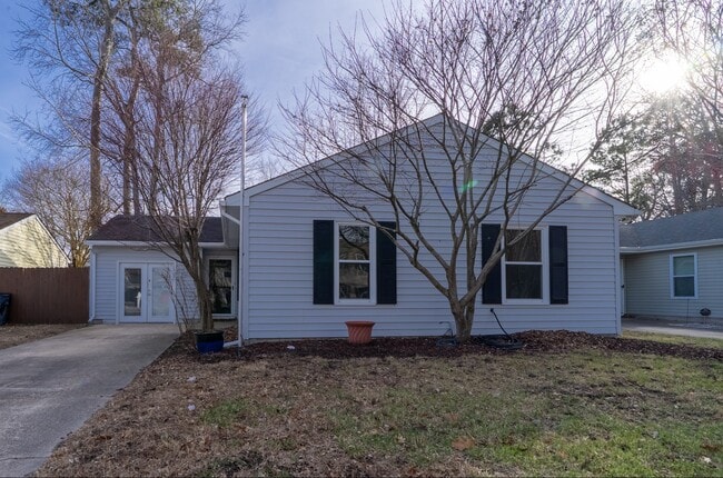 Photo - 1305 Eaglewood Dr