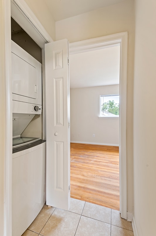 Blue Ridge Crossing Apartments & Townhomes