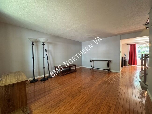 Photo - 379 W Broad St