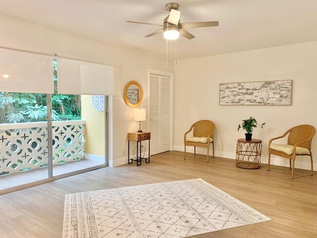 Photo - 815 Middle River Dr Unit 204