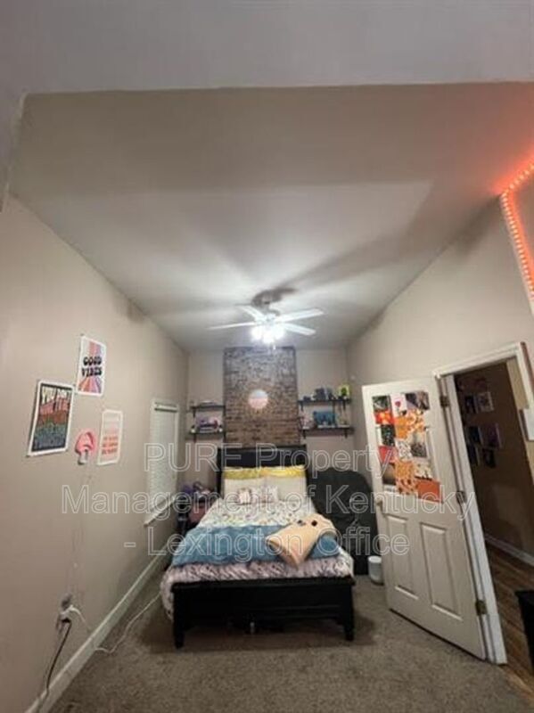 Photo - 444 N Broadway