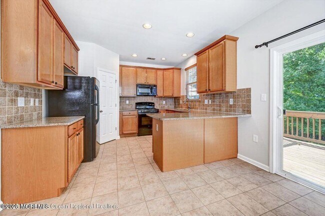 Photo - 245 Chickadee Ct