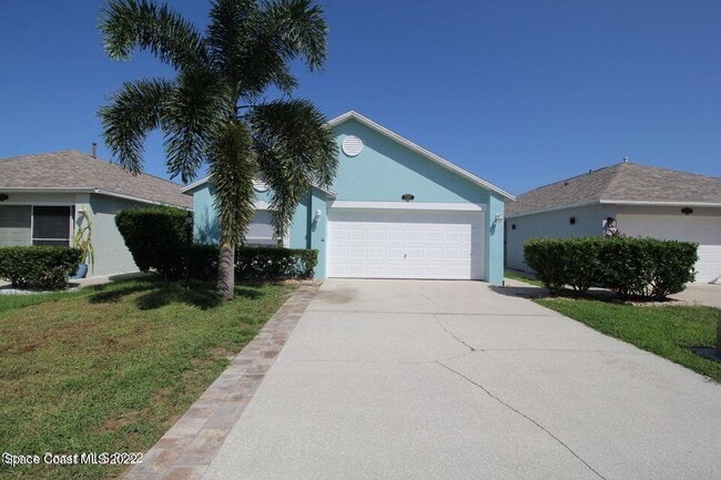 Building Photo - 2230 Redwood Cir