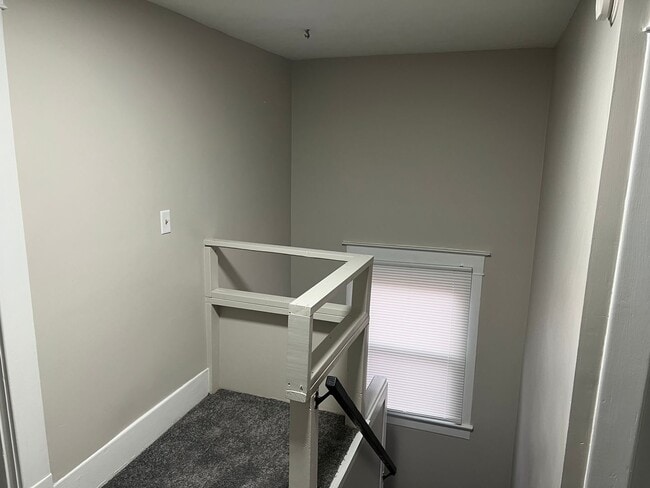 Photo - Gorgeous Fully Renovated 3 Bedroom House!