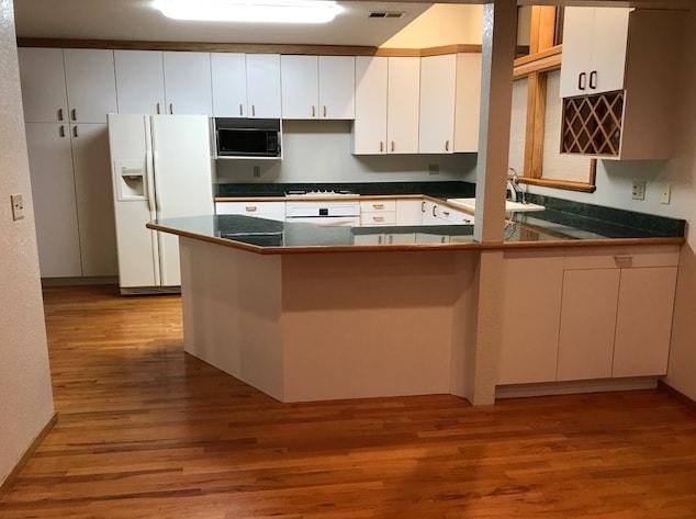 Photo - 3122 St Louis Rd