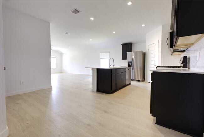 Photo - 1223 Via Sacra Dr