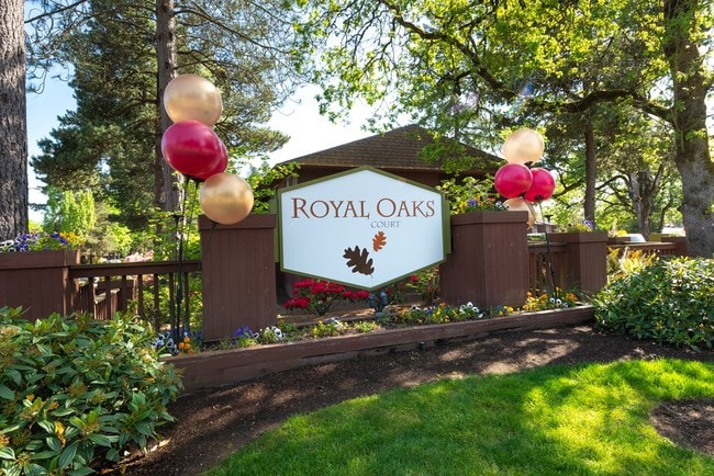 Royal Oaks Apartments - Royal Oaks Apartments