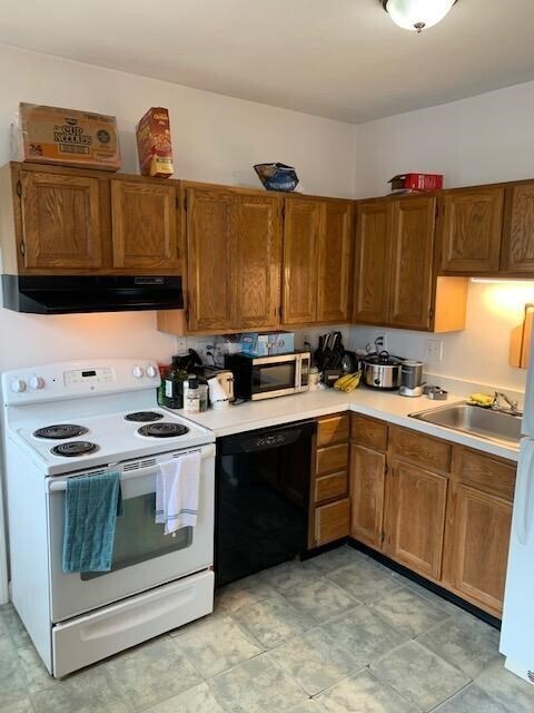 Photo - 359 W 4th St Unit 3