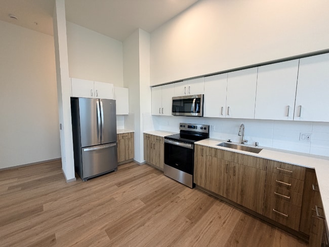 Photo - 2950 NE 11th St Unidad 738