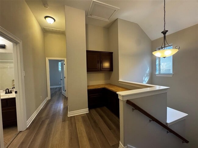 Photo - 4526 Merle Dr