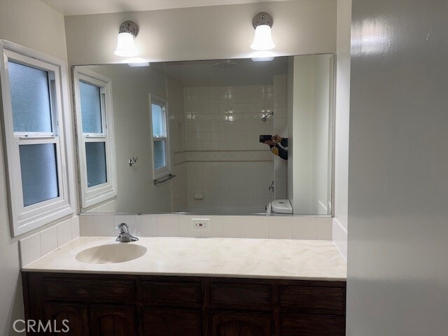 Photo - 1835 E 1st St