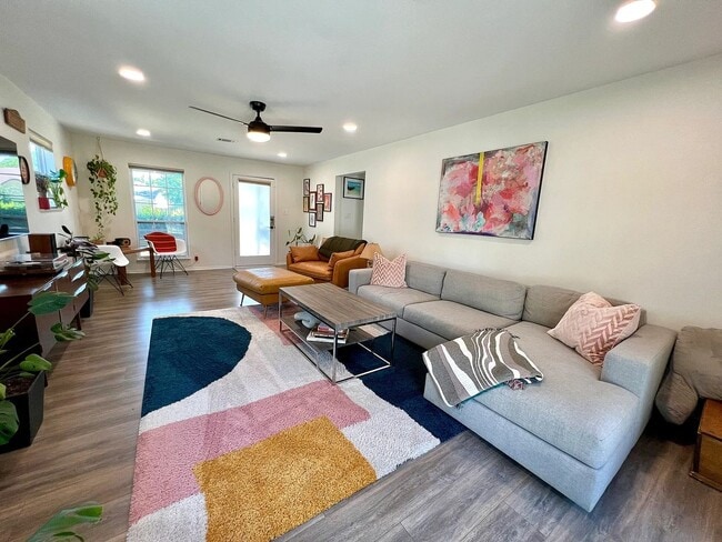 1908 Joy Ln