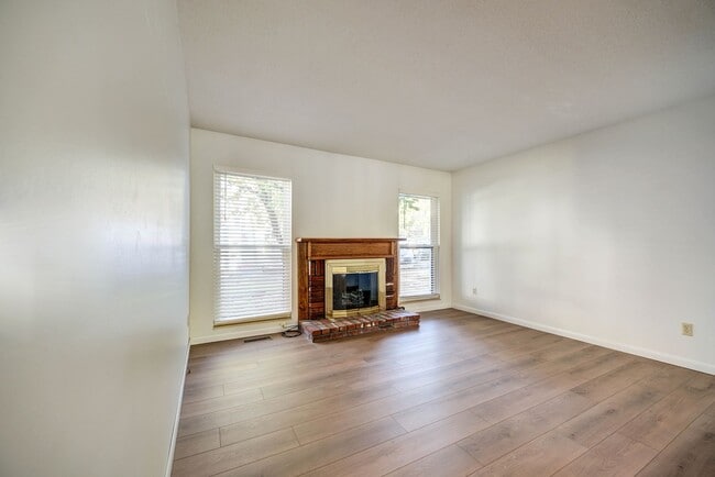 Photo - Live the Lake Lifestyle! 3-bedroom, 1.5-ba...