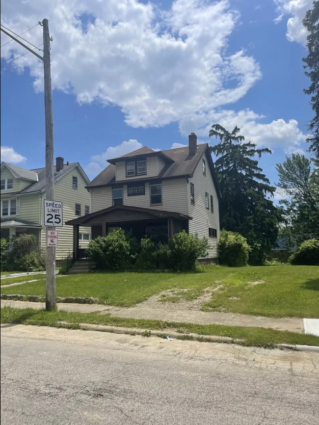 Photo - 12700 Christine Ave