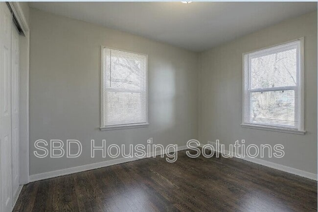 Photo - 2604 Waples St