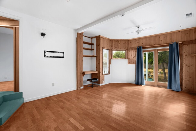 Photo - 9558 Frederica Ave