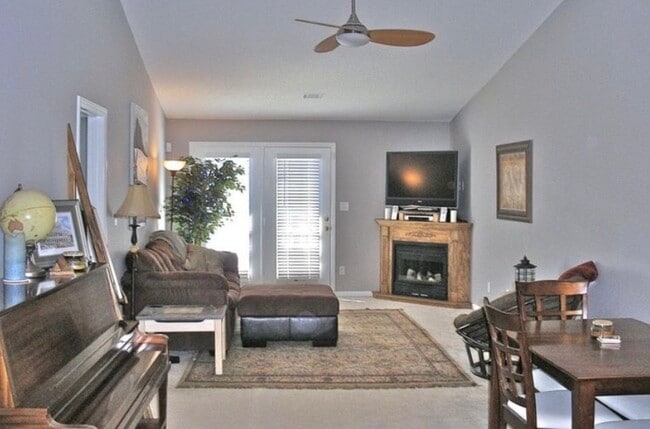 Photo - 1021 Old Marks Dr