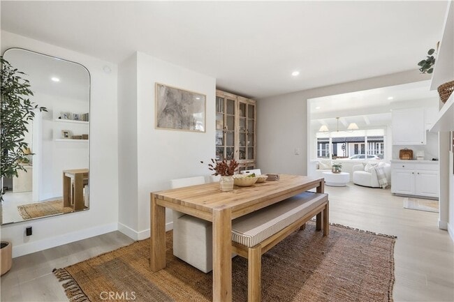 Photo - 1260 Somerset Ln