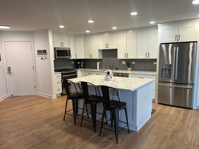 Photo - 1229 Ballantrae Pl