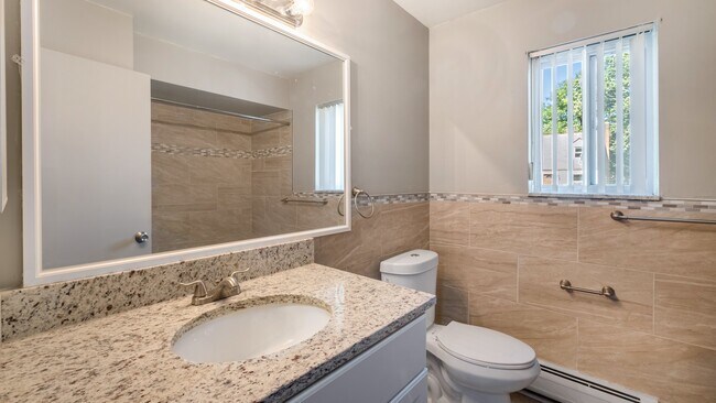 Photo - Maplehurst Apartments