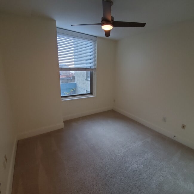 Mural Suite 1BR -904