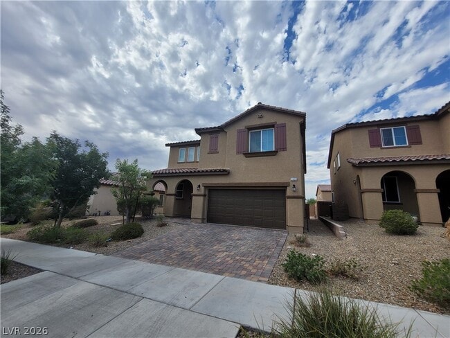 Photo - 2409 W Gilmore Ave