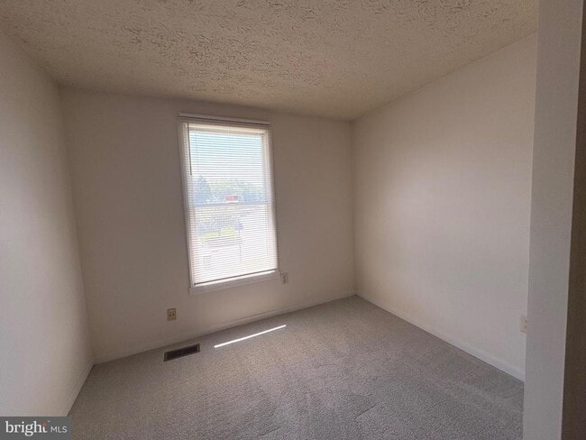 Photo - 2645 Adams St