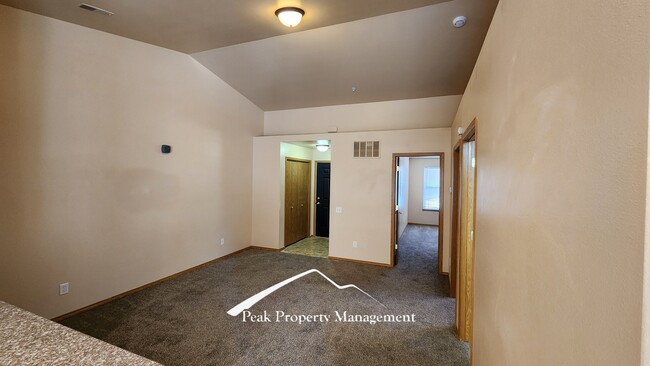 210 Ascent Ct Unidad A