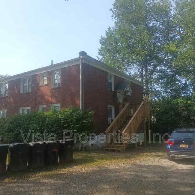 Photo - 301 N 41st St Unit Apt 4
