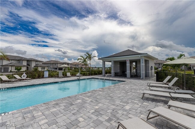 Building Photo - 16524 Kingwood Ln Unit 3112