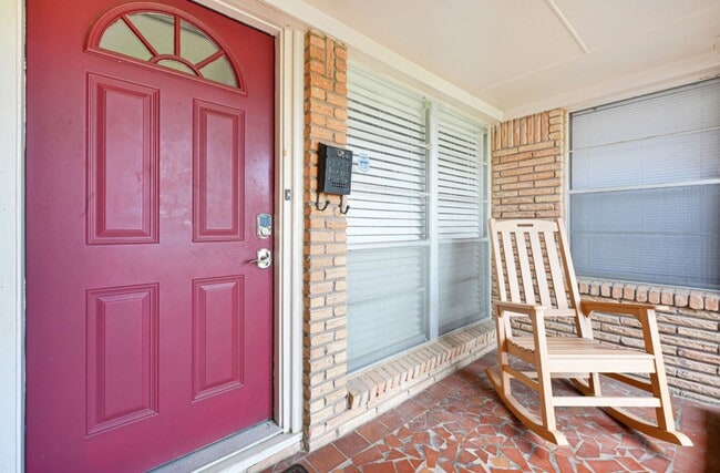 Photo - 1235 Ansbury Dr