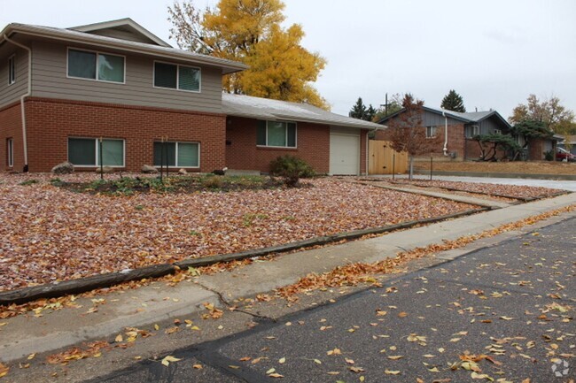 Building Photo - Charming 2 BR/1 3/4 BA Home in Northglenn!!