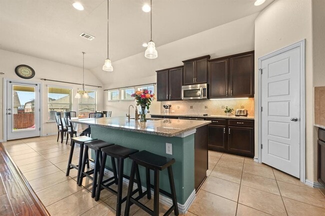 Photo - 703 N Emory Cove