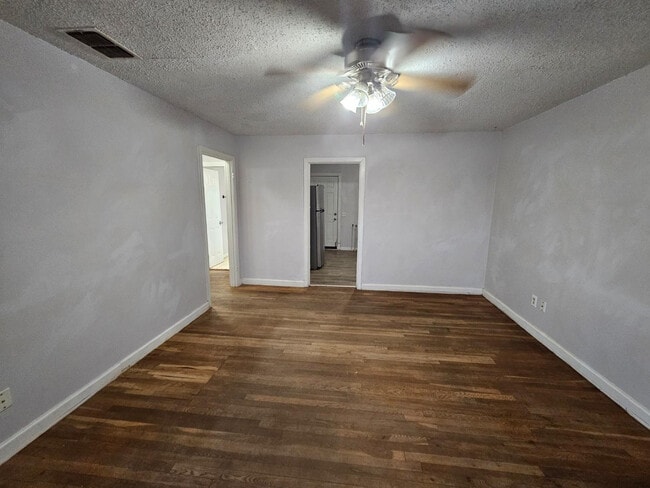 Photo - 2011 35th St