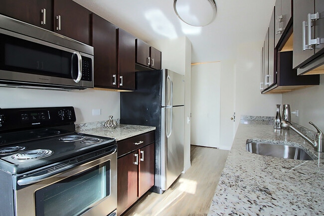 Photo - 38 W Chestnut St